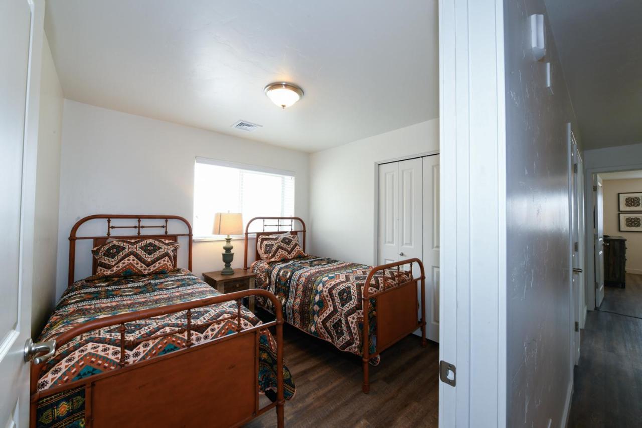 Moab Redcliff Condos Dean Re Экстерьер фото