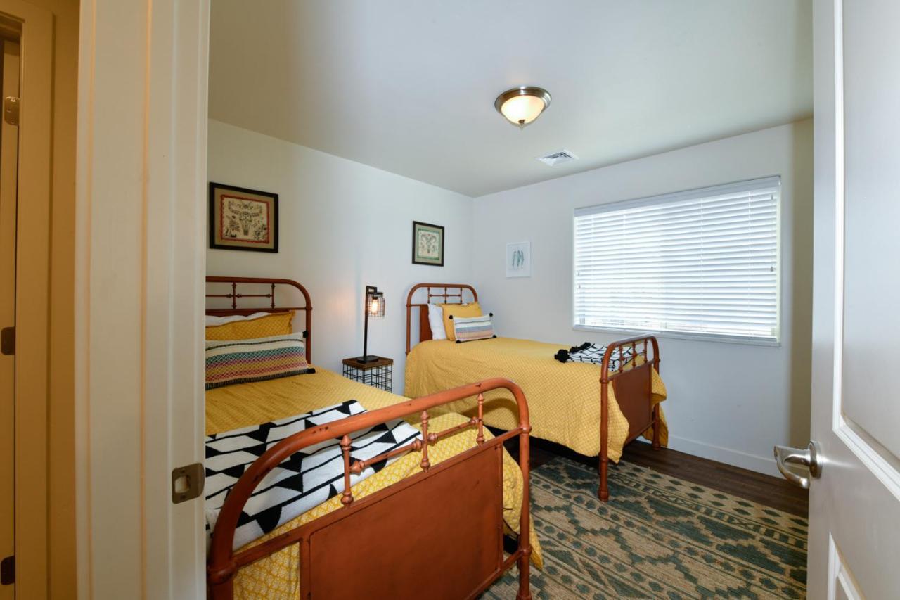 Moab Redcliff Condos Dean Re Экстерьер фото