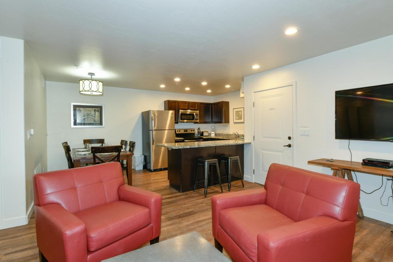 Moab Redcliff Condos Dean Re Экстерьер фото
